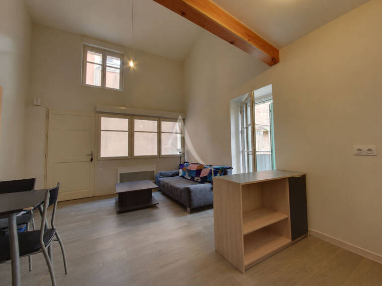 Appartement avec jardin — photo 1