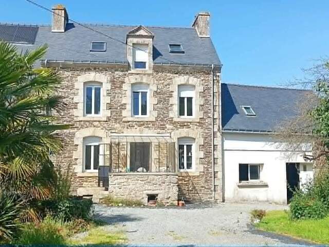 MAISON EN PIERRE 3 CHAMBRES ET GARAGE — photo du bien