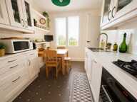 Tours Febvotte  Appartement T4, balcon, ascenseur et cave — photo 2
