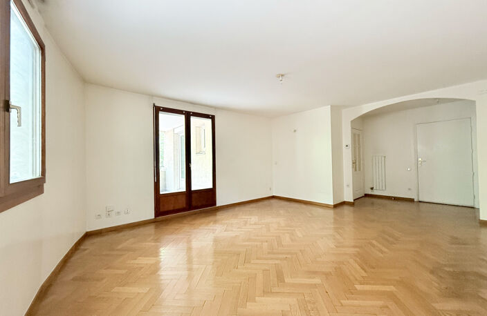 Grand T3 avec balcons et garage   Villeurbanne Charpennes — photo 3