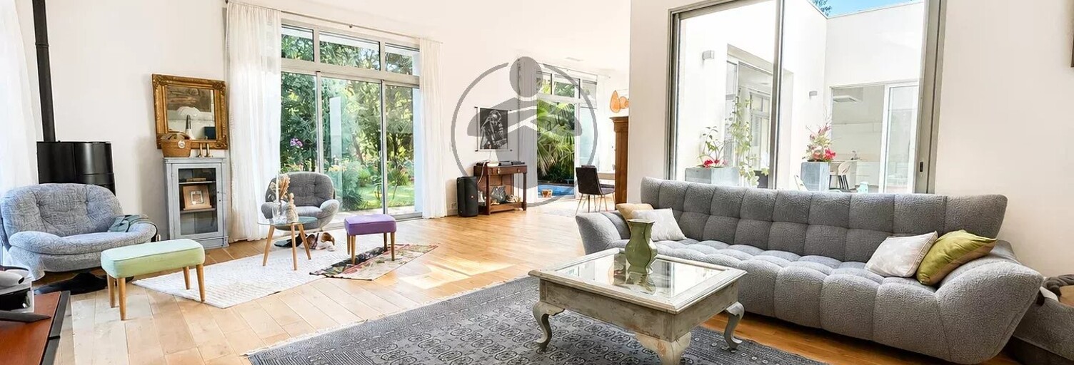 Maison 8 Pièces 210 m² à vendre à Saint-Clément-de-Rivière (34980)