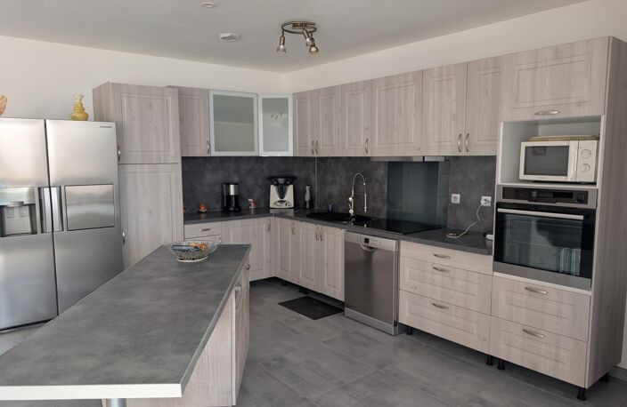 Maison de plain-pied de 140 m² avec grand garage  Coeur du Perche — photo 5
