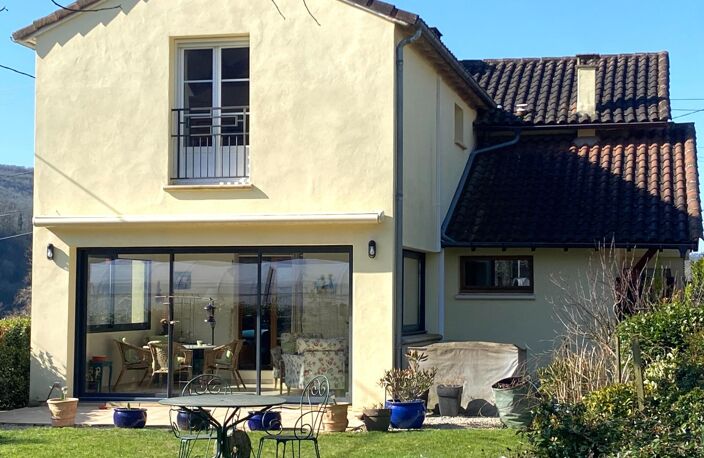 Maison spacieuse et lumineuse avec grand garage et piscine dans la vallée du Lot. — photo 2
