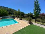 Maison spacieuse et lumineuse avec grand garage et piscine dans la vallée du Lot. — photo 3