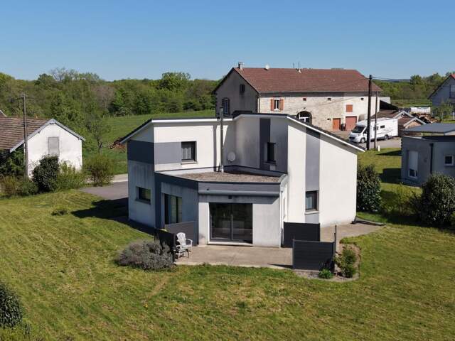Maison 121 m2, 5 pièces 4 chambres sur 19 ares de terrain — photo du bien