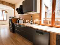 Maison de village avec 2 apts et un local commercial — photo 4