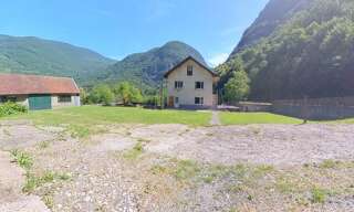 Maison 5 Pièces 140 m² à vendre à Saint-Barthélemy-de-Séchilienne (38220)