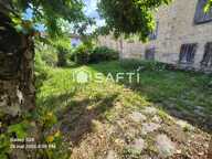 Maison de caractère avec fort potentiel et jardin — photo 3