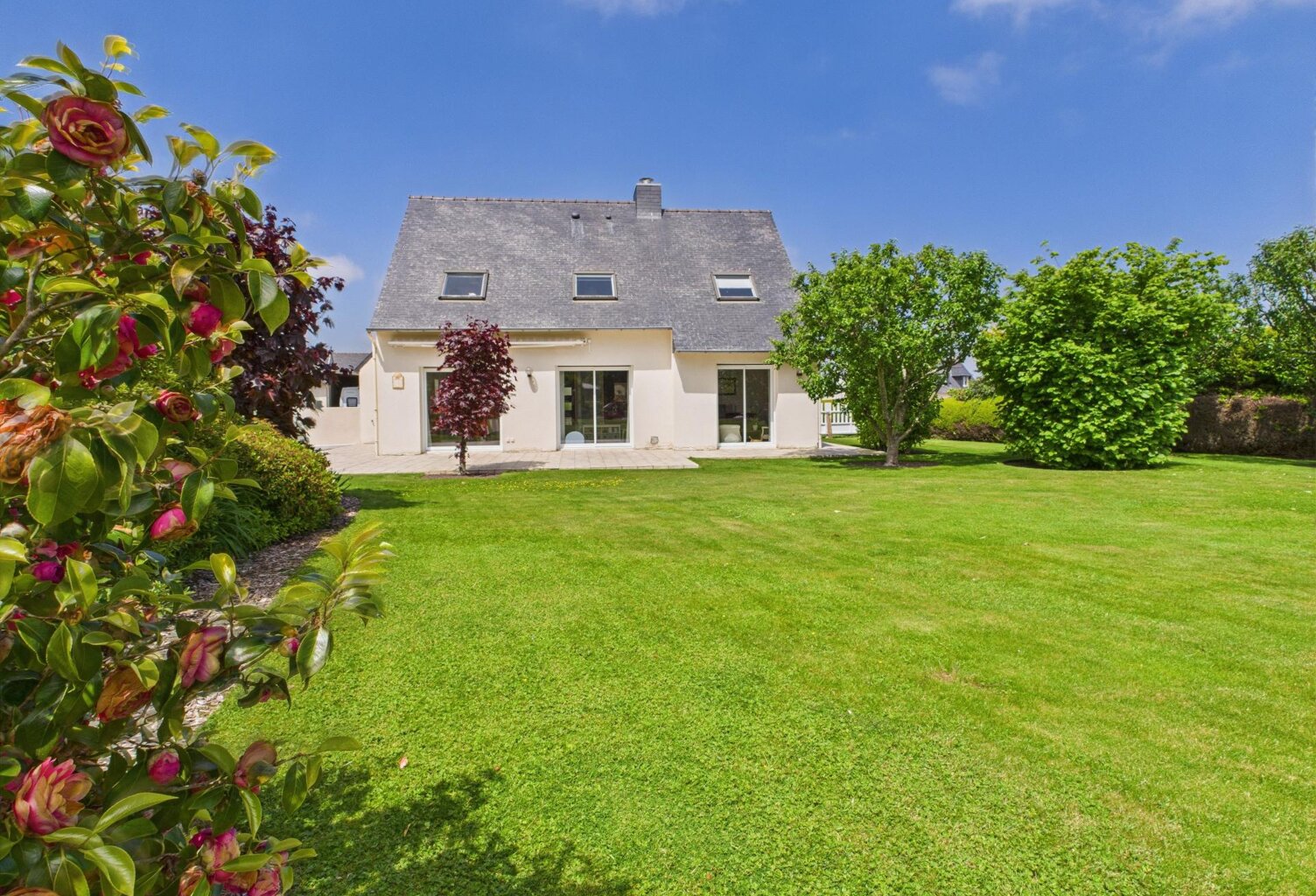 Belle maison traditionnelle très spacieuse — photo 1