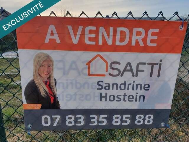Terrain constructible de 1018m2 — photo du bien