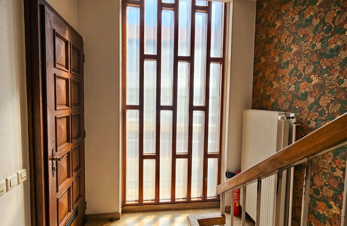 IMMEUBLE MIXTE HABITATION ET PROFESSIONNEL AVEC FORT POTENTI — photo 5