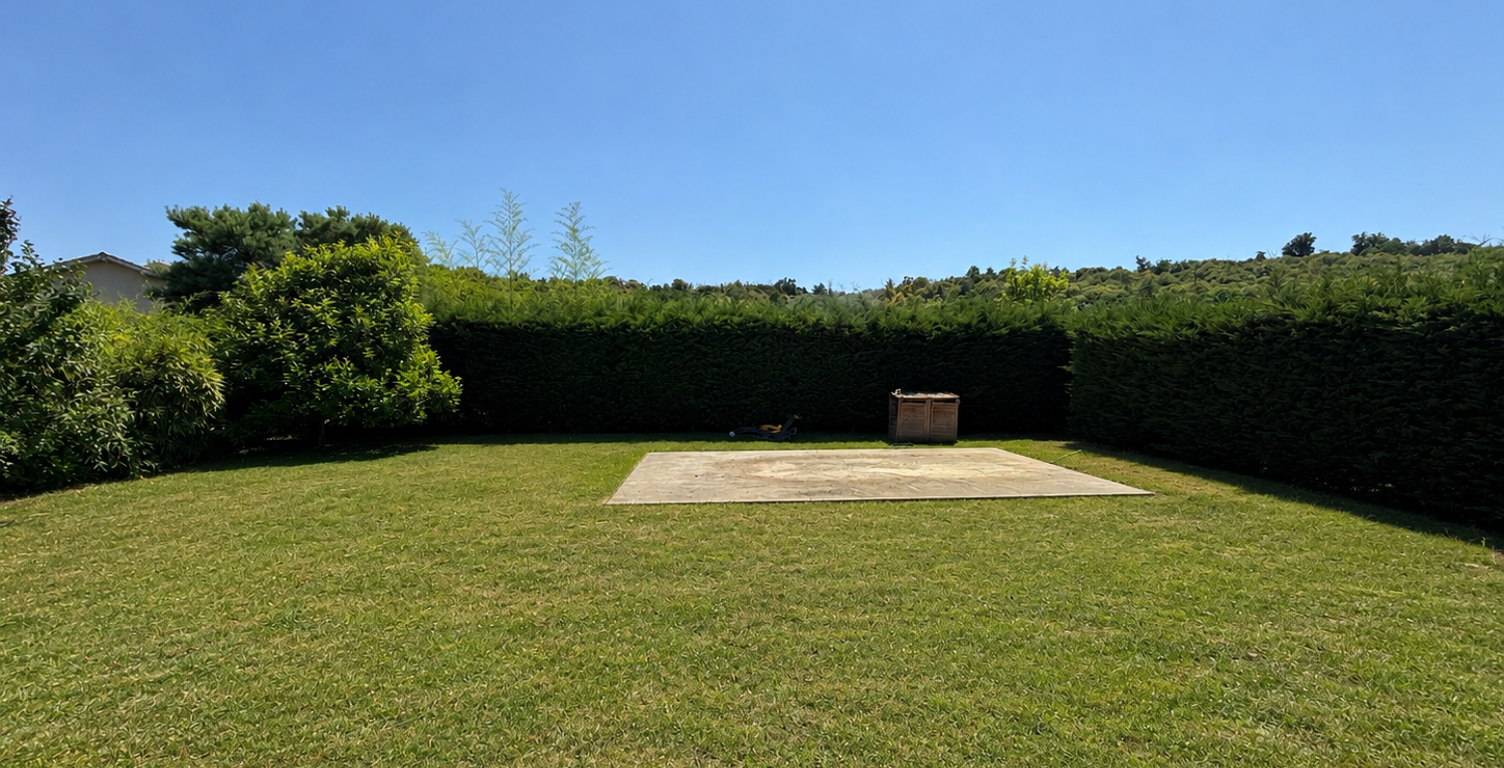 Terrain plat proche centre — photo 1