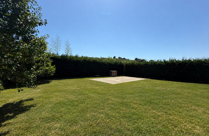 Terrain plat proche centre — photo 2