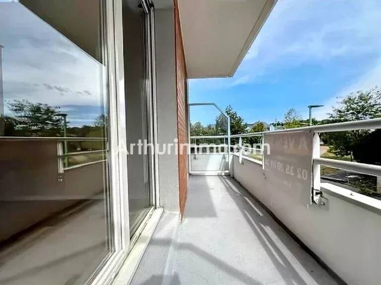 MONTIVILLIERS NOUVEAUTE APPARTEMENT F2 CENTRAL PARC BALCON ASCENSEUR GARAGE — photo 1