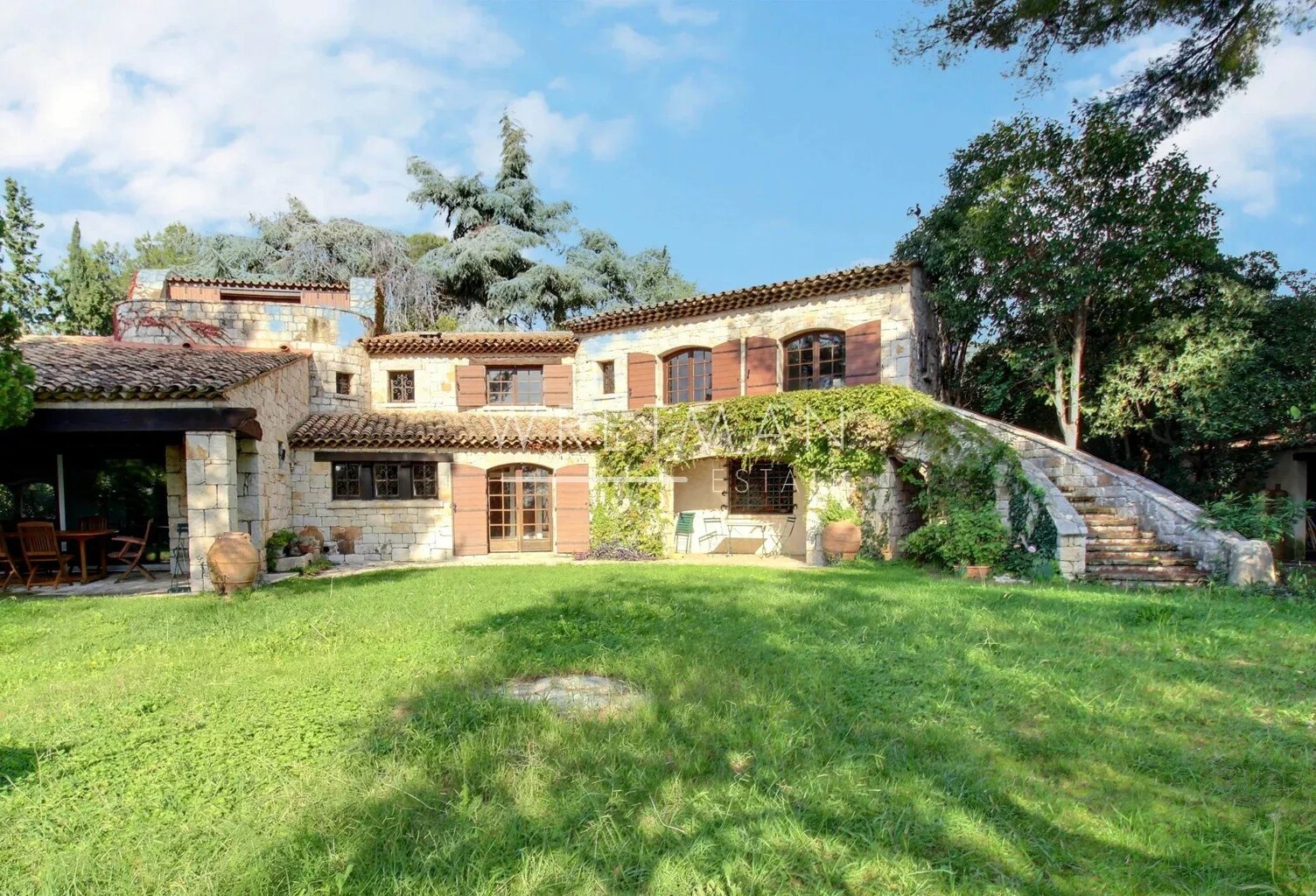 Une demeure provençale d’exception aux portes de Nice – Colomars — photo 1