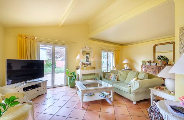 MAISON FAMIALLE A NEYRON LE HAUT -190 M² — photo 4