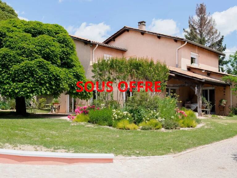 MAISON FAMIALLE A NEYRON LE HAUT -190 M² — photo 1