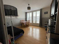 TRES BEL APPARTEMENT DE 66 M2 REFAIT A NEUF SITUE AU 4ème E — photo 2