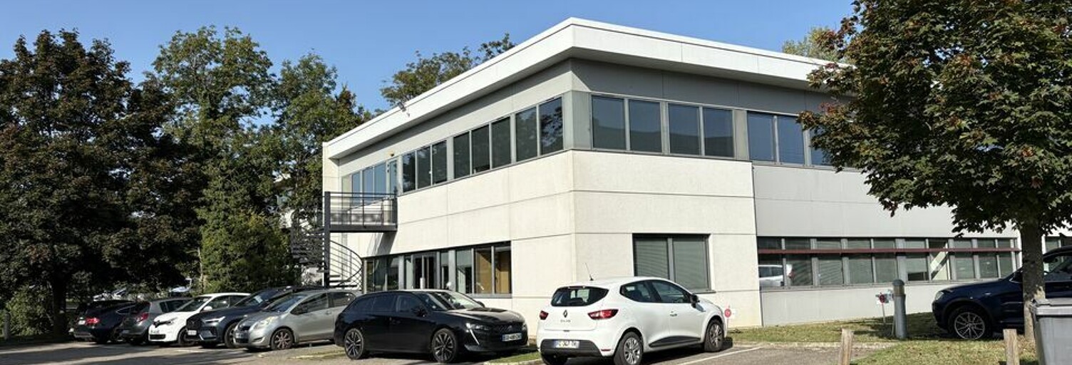 Bureau  483 m² à louer à Limonest (69760)