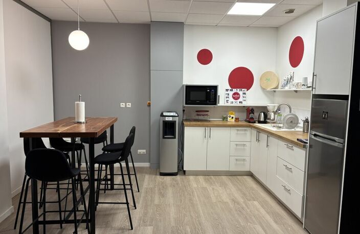BUREAUX à LOUER — photo 3