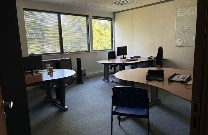 BUREAUX à LOUER — photo 5
