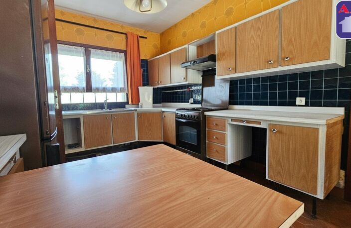 Vente maison 6 pièces 159 m² Loures-Barousse (65370) — photo 3