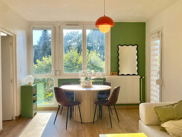 PAU - Appartement T4 rénové, lumineux et sans vis-à-vis — photo du bien