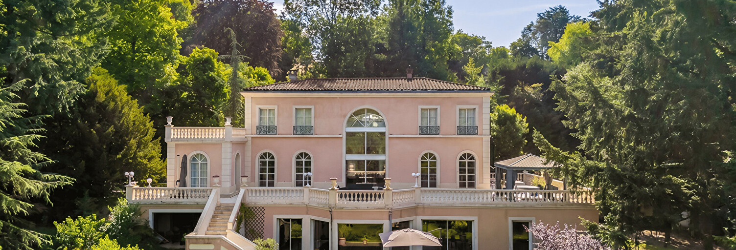 Maison 8 Pièces 485 m² à vendre à Saint-Didier-au-Mont-d'Or (69370)