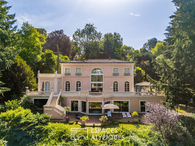 Demeure de prestige au sein d'un parc privé avec piscine et étang — photo 1