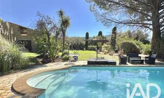 Maison 6 Pièces 230 m² à vendre à Saint-Cyr-sur-Mer (83270)