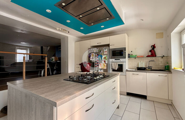 MAISON - 5 PIECES - 122M² - A VENDRE - TRIAIZE — photo 3