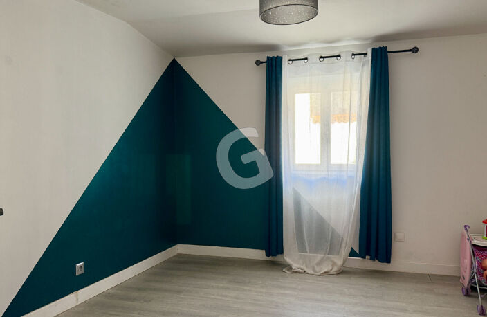 MAISON - 5 PIECES - 122M² - A VENDRE - TRIAIZE — photo 4