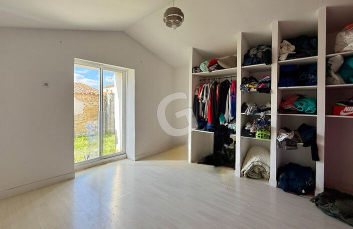 MAISON - 5 PIECES - 122M² - A VENDRE - TRIAIZE — photo 5