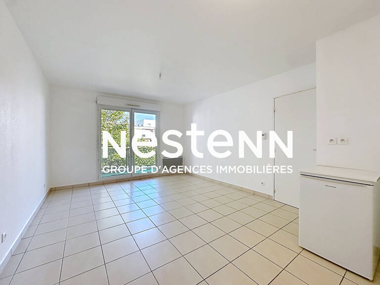 Appartement T2  de 40.75 m2 avec balcon BRON 69500 — photo 1