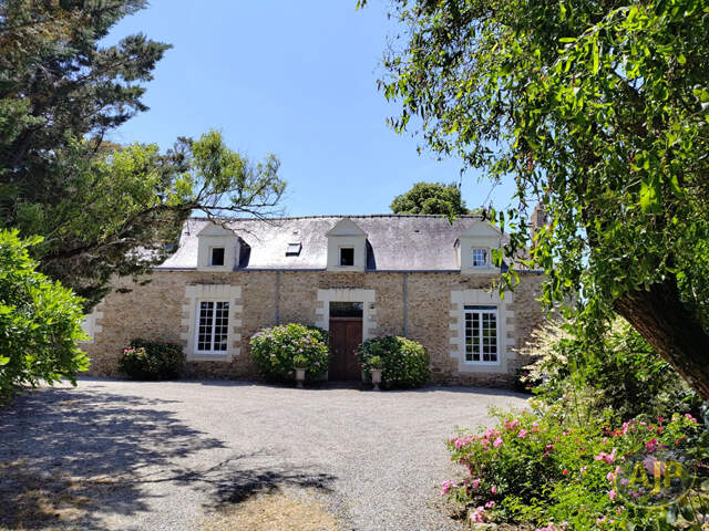 Maison Trans-Sur-Erdre 8 pièce(s) 175 m2 — photo du bien