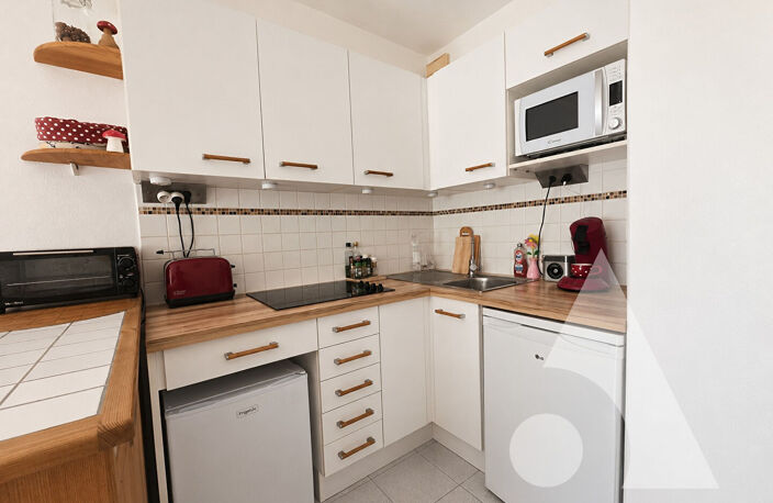 FRÉJUS PLAGE 2  PIECES  + GARAGE 16m2, TERRASSE 14 m2 plein sud,  PLAGE A 2 PAS — photo 4
