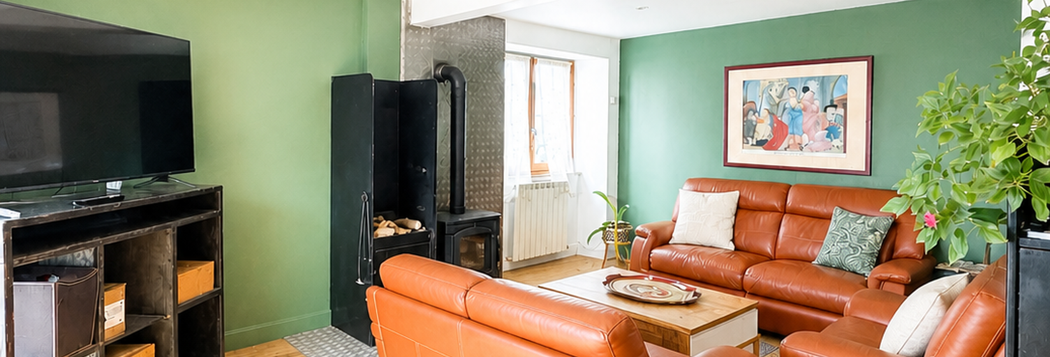 Maison 9 Pièces 206 m² à vendre à Saint-Martin-sous-Vigouroux (15230)