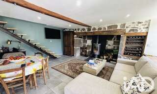 Maison 9 Pièces 206 m² à vendre à Saint-Martin-sous-Vigouroux (15230)