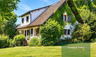 Maison 8 Pièces 183 m² à vendre à Val-de-Virieu (38730)