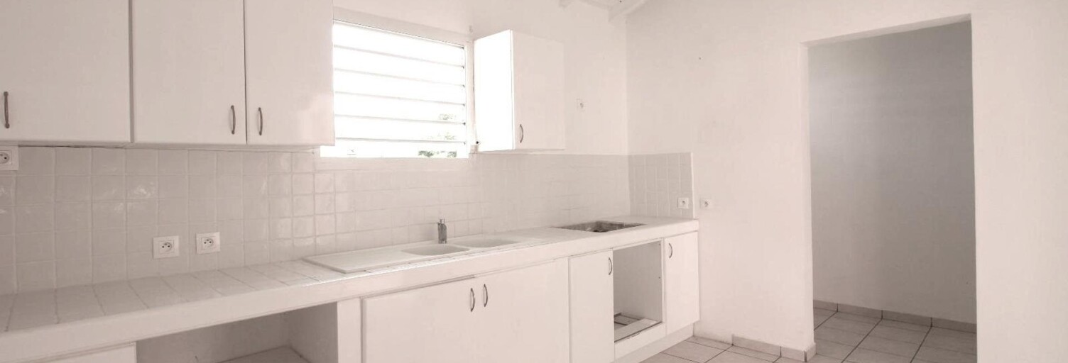 Appartement 4 Pièces 95 m² à louer à Sainte-Anne (97180)