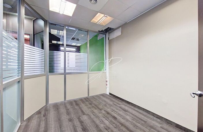 Immeuble 200 m² + 100 m² de combles — photo 5