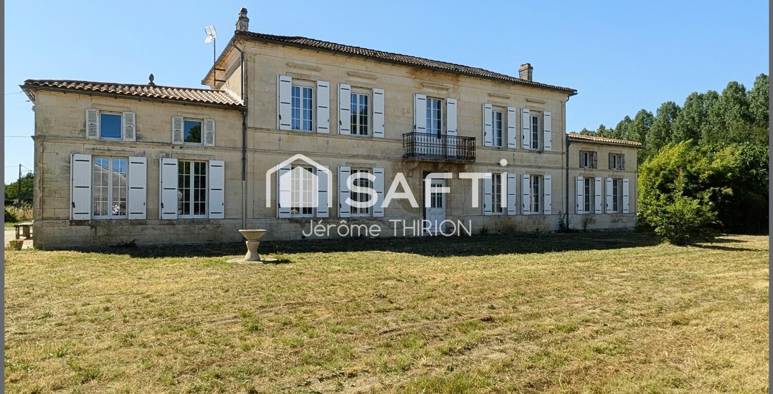 Belle demeure de 275 m² + dépendances sur 1 ha — photo 1