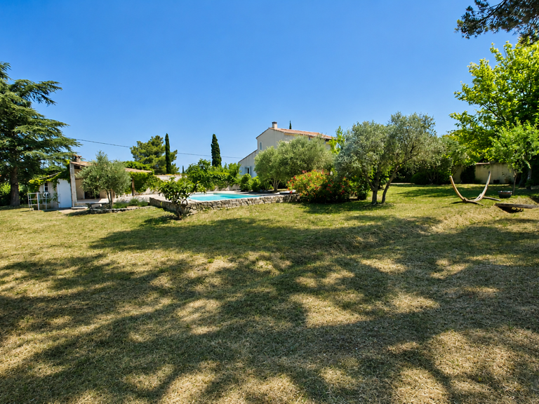 Villa de charme de 140 m2 avec piscine chauffée, pool-house et vue dominante sur les collines de Pernes-les-Fo — photo 1