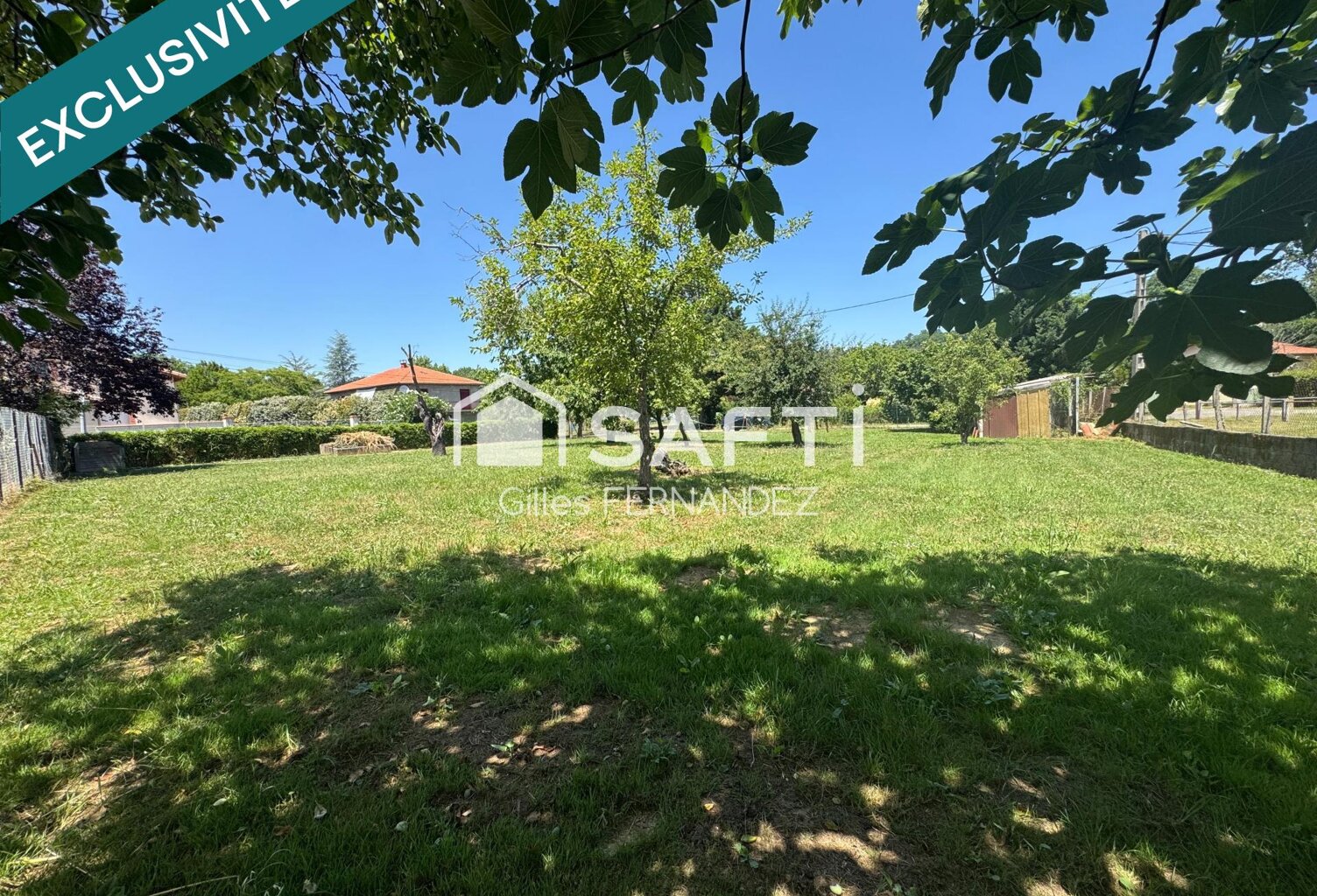 RARE: Terrain plat constructible en partie viabilisé — photo 1