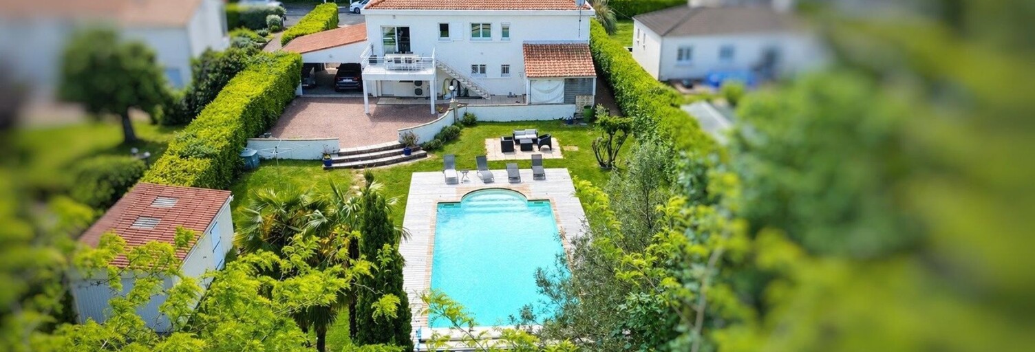 Maison 9 Pièces 207 m² à vendre à Le Poiré-sur-Vie (85170)