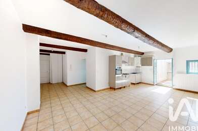 Appartement 3 pièces 90900 €