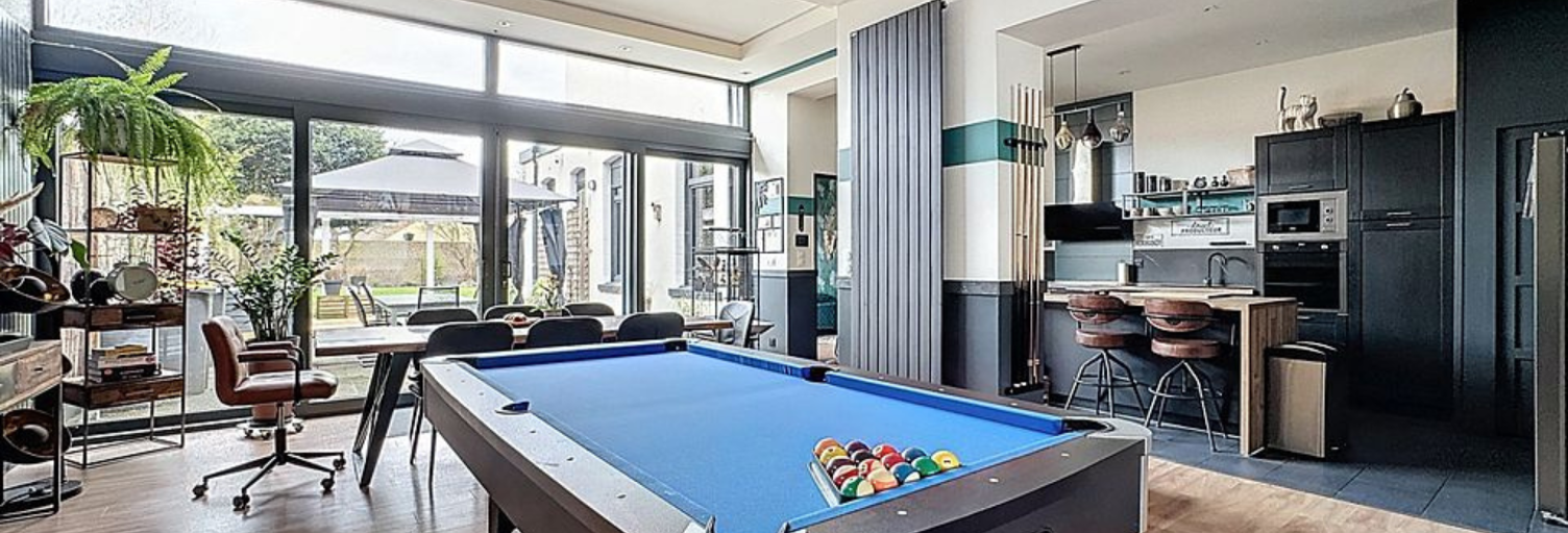 Maison 10 Pièces 247 m² à vendre à Comines (59560)
