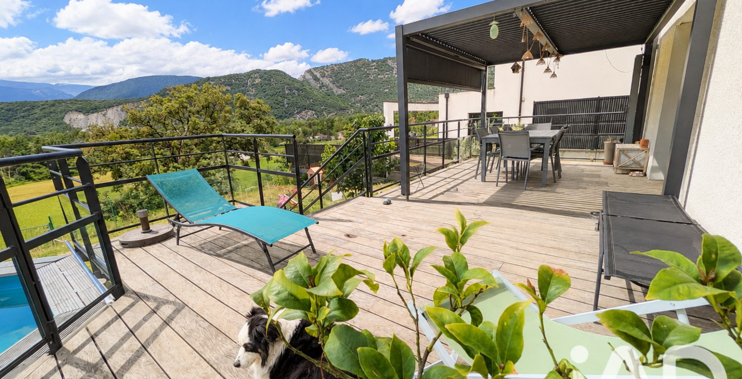 Vente Maison/villa 6 pièces — photo 1