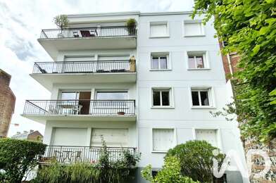 Appartement 4 pièces 275000 €