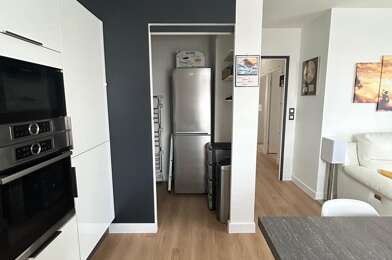 Appartement 3 pièces 218400 €